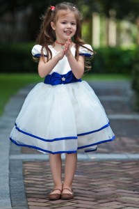 White and Blue Ball Gown Scoop Knee-length Taffeta and Organza Bow Flower Girl Dress 