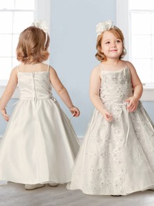 Perfect Spaghetti Straps Beading and Appliques Flower Girl Dress in Champagne 