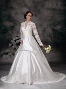 Pretty V-neck Court Train Satin Lace Wedding Dress