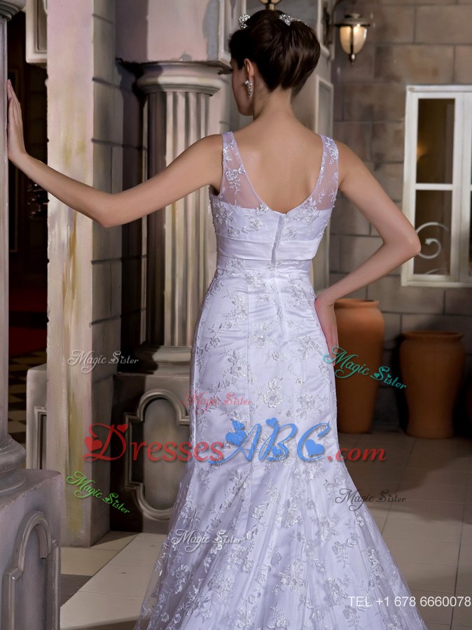 Fashionbale Mermaid V-neck Court Train Taffeta and Lace Wedding Dress 