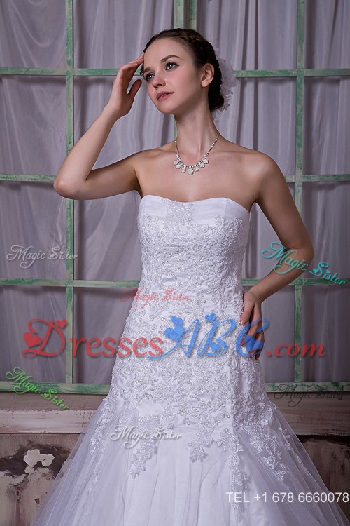 Custom Made Strapless Court Train Taffeta And Tulle Appliques Wedding Dress